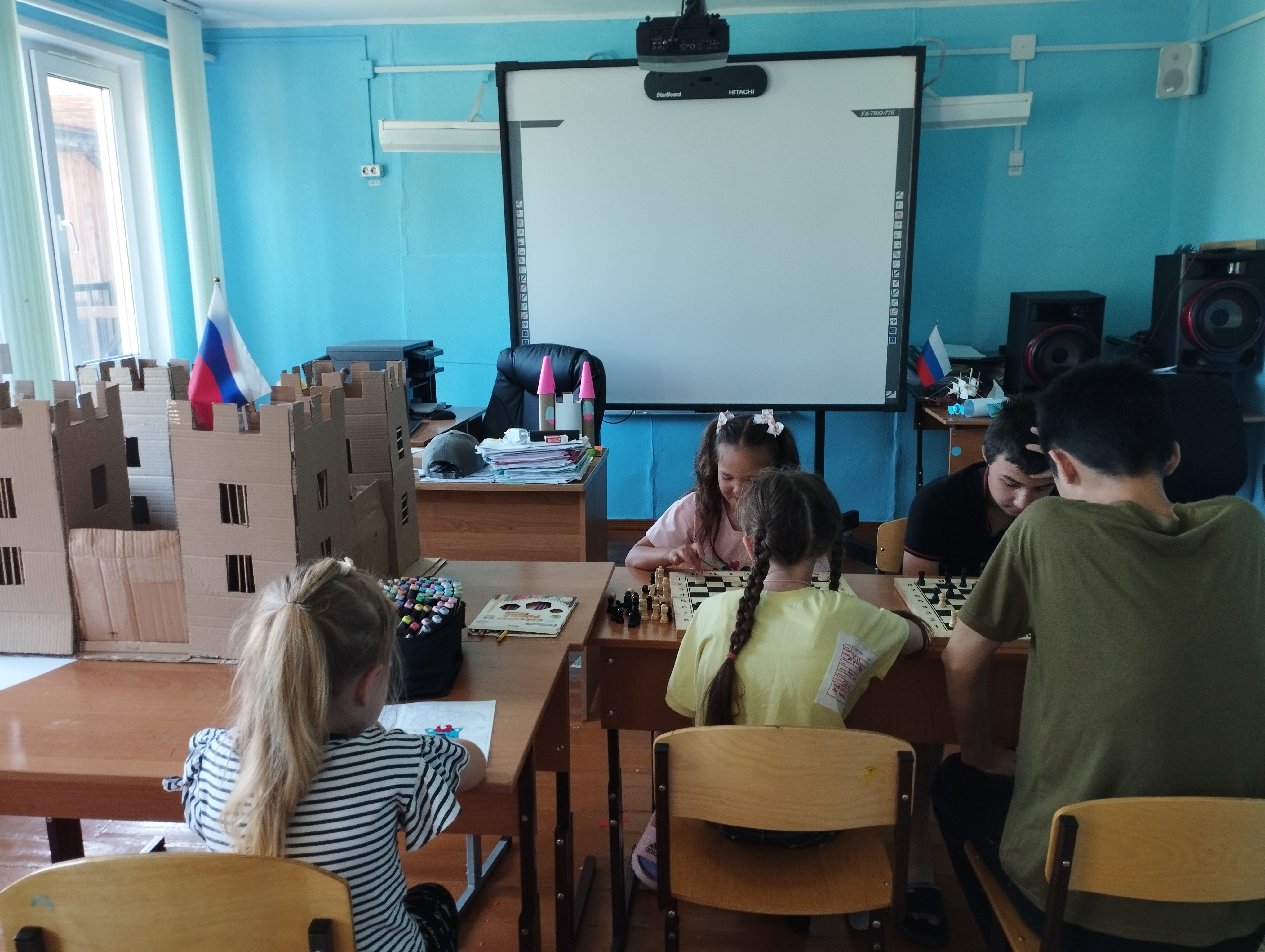 Сегодня юные активисты сделали доброе дело!.